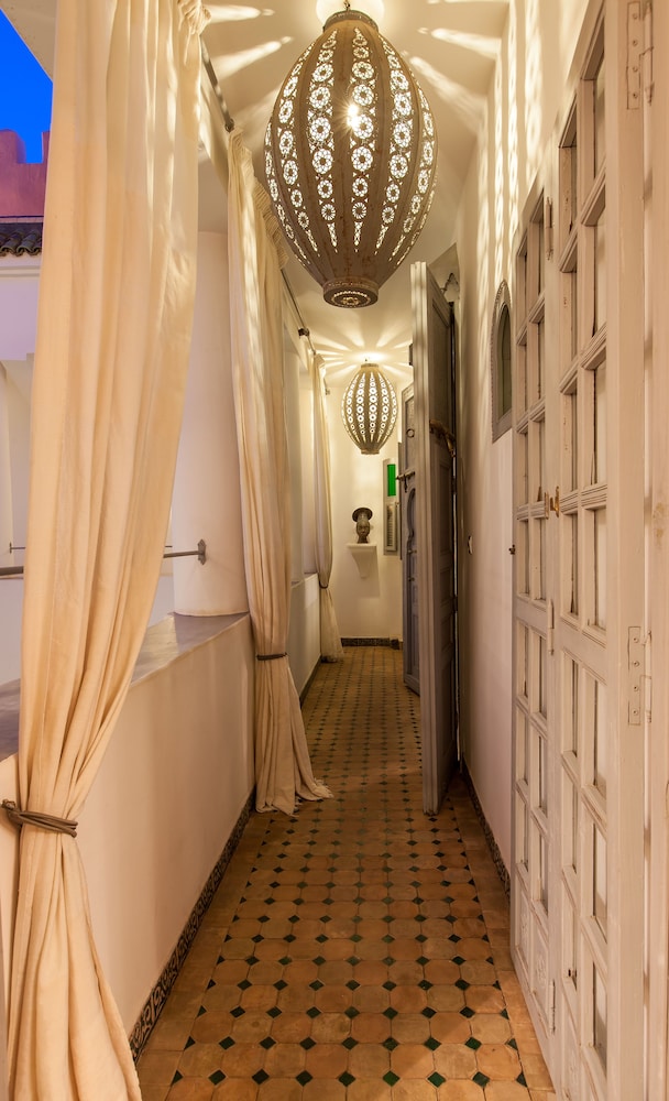 Riad Shemsi 10/68