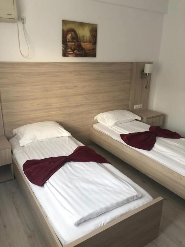 Bulevard Prestige Hotel 13/45