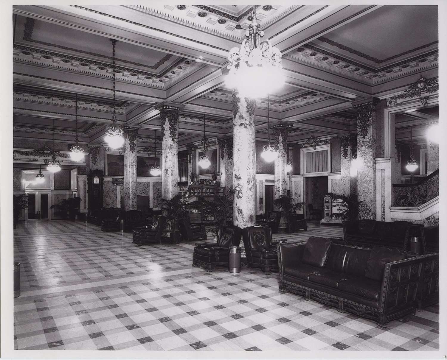 Monteleone Hotel 16/36
