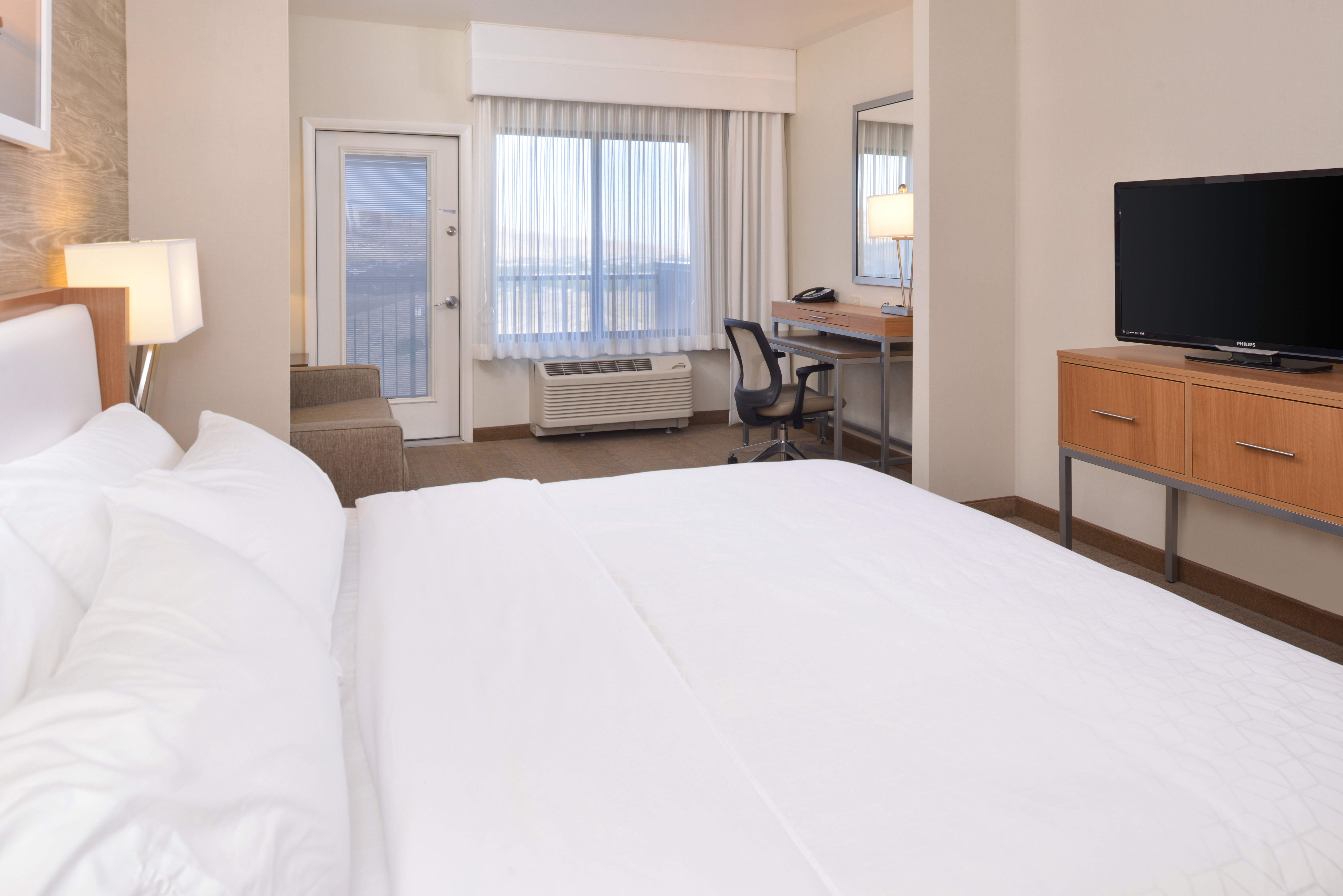 Holiday Inn Express Suites Pocatello 22/97