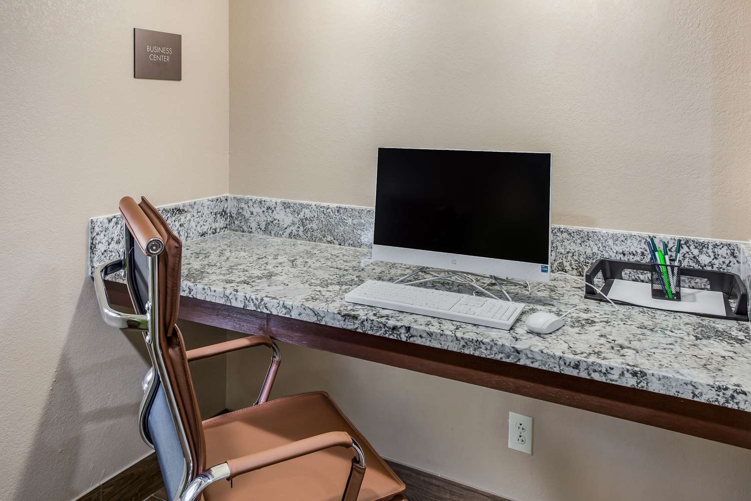Comfort Inn Charleston South Charleston, WV 18/22