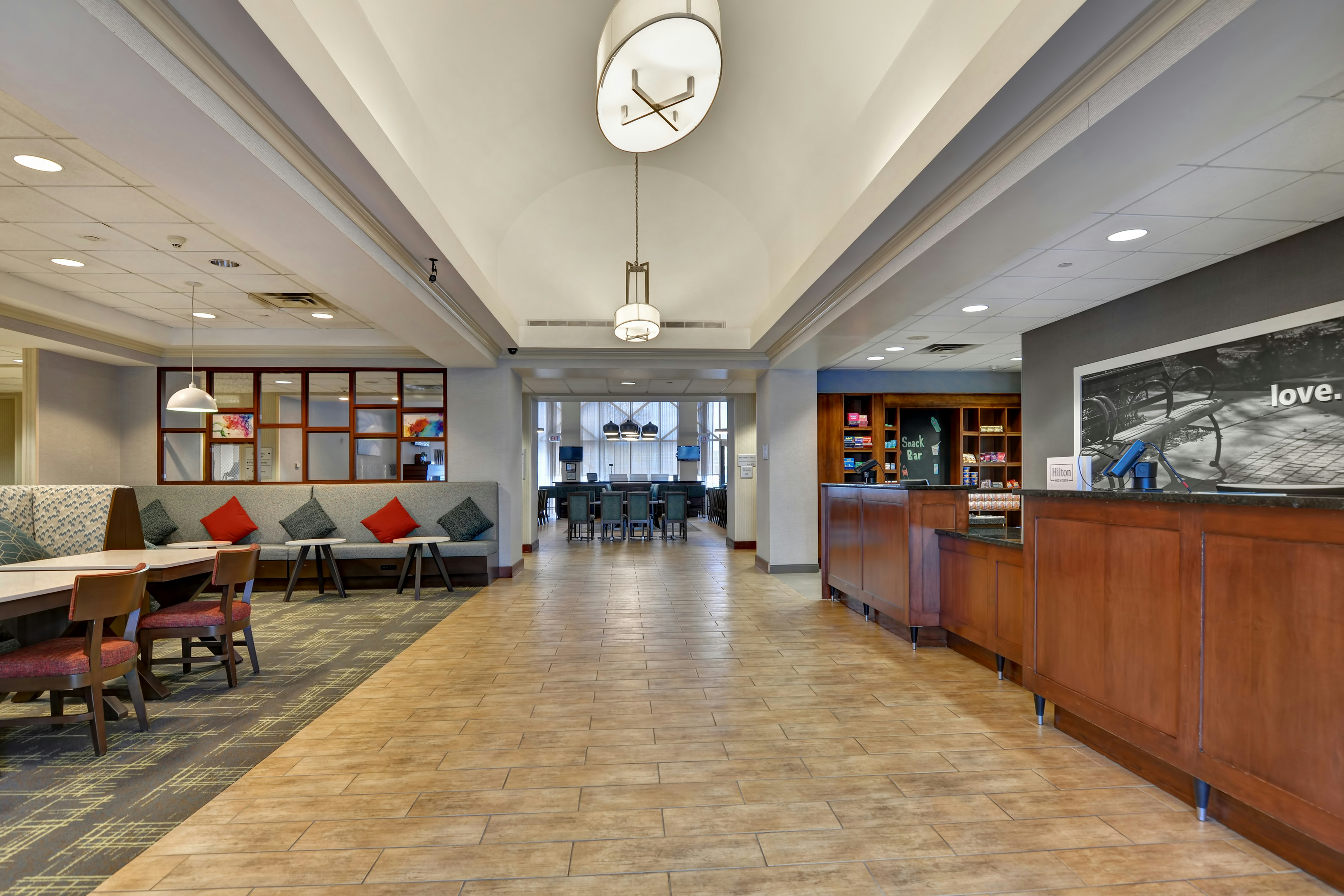 Hampton Inn Suites Newark Harrison Riverwalk 11/60