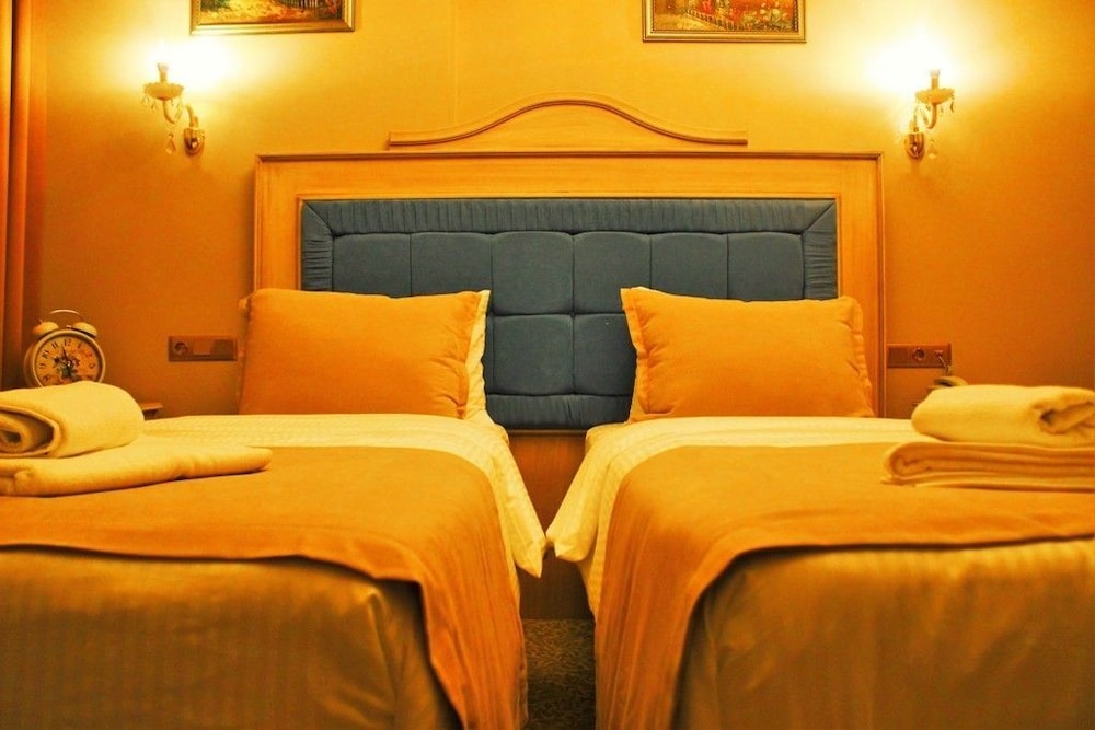 Vendome Hotel 17/46