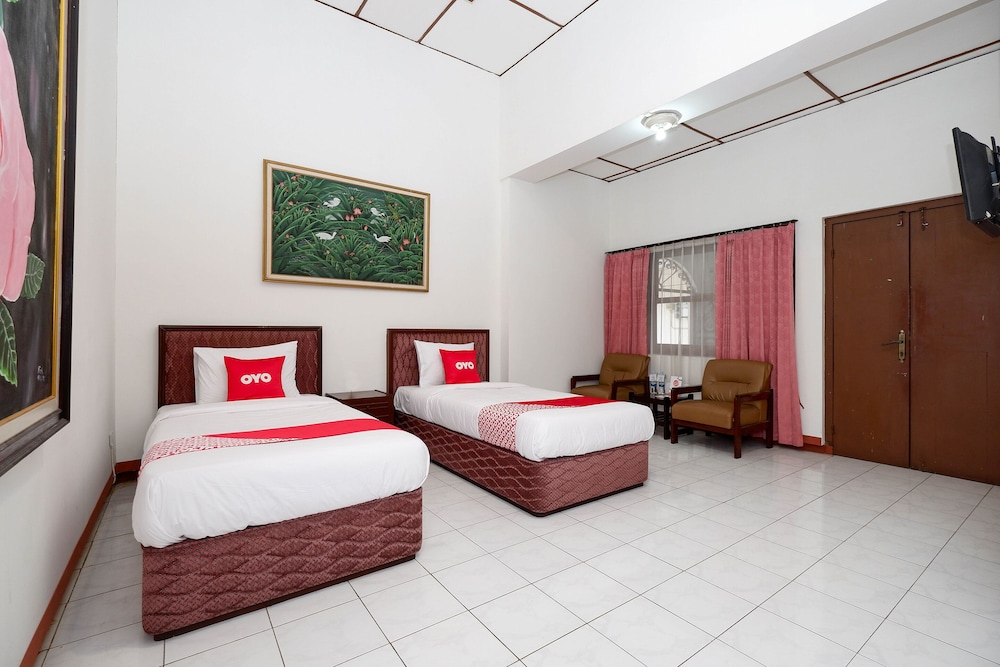 Super OYO Capital O 1644 Hotel Griya Kencana 22/59
