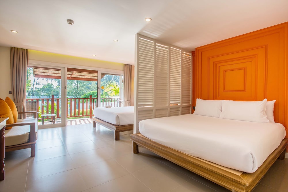 Occidental Bangtao Beach Resort 15/60