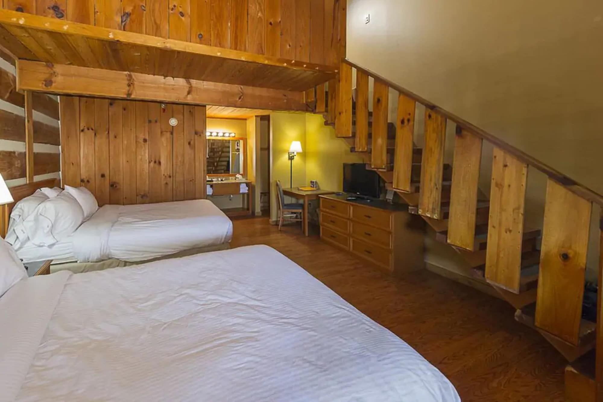 LOFT, STANDARD