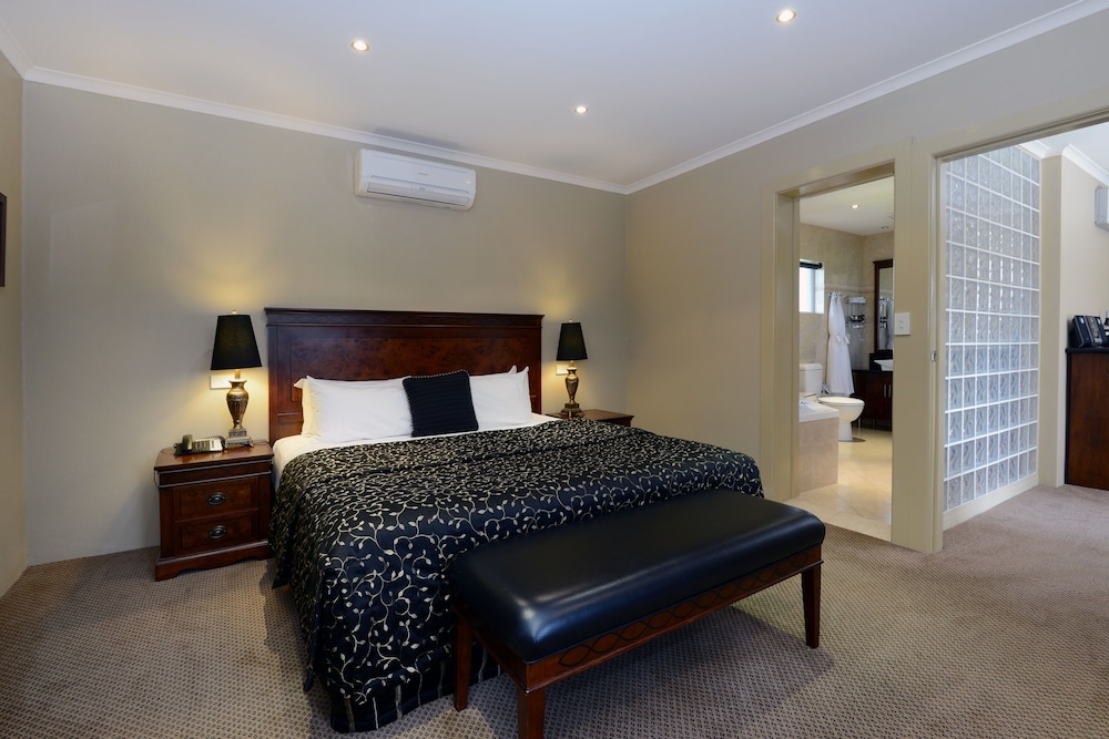 1 Bedroom, Executive, Studio, Suite, Jetted Tub