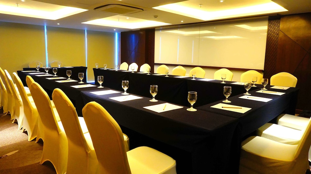 Louis Kienne Hotel Pandanaran 36/43