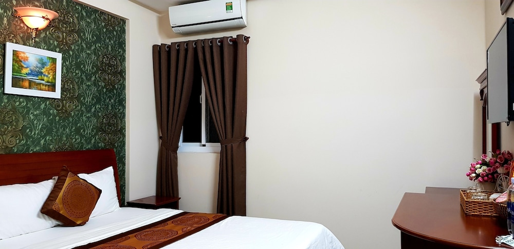Queen Garden Hotel 34/65