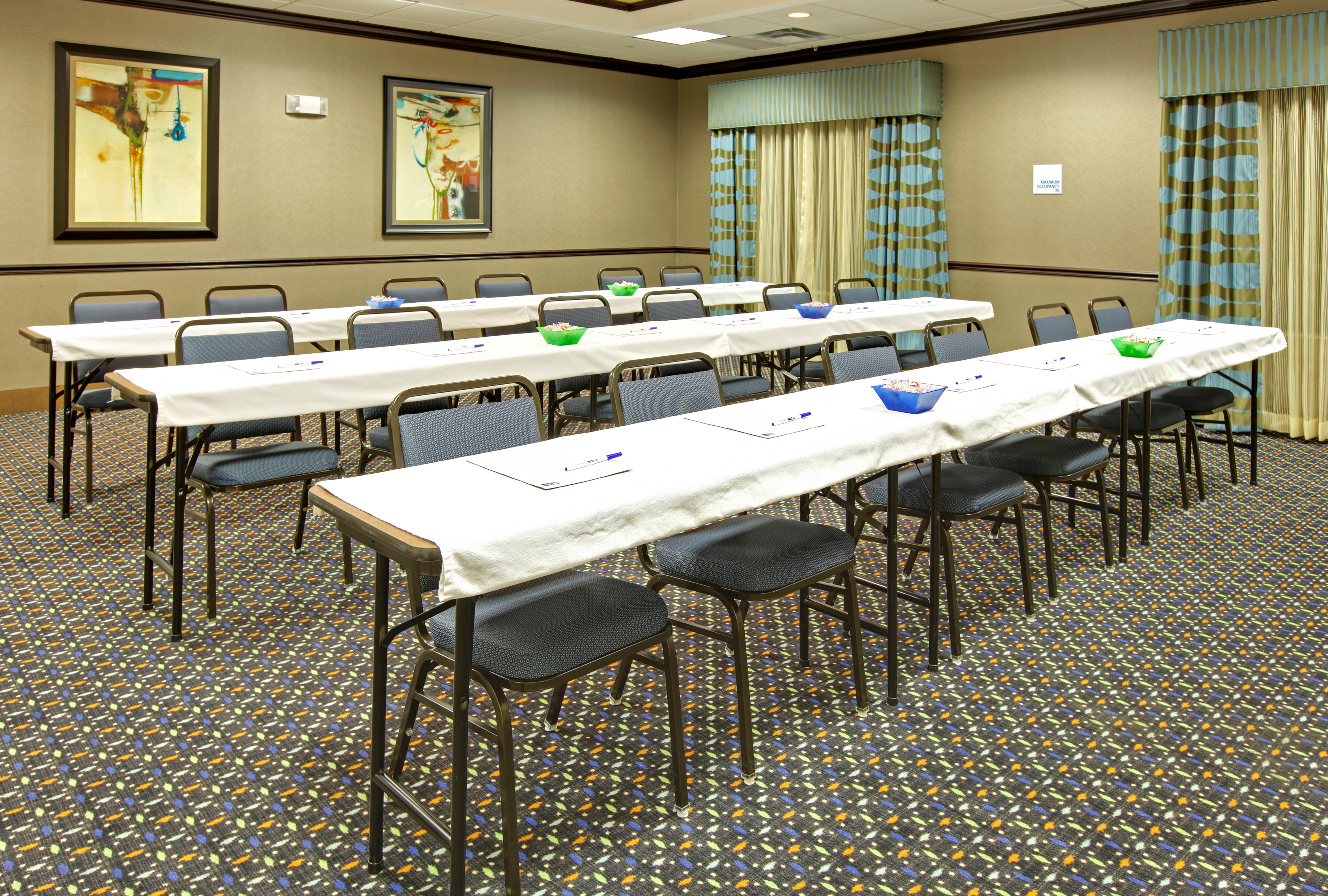 Holiday Inn Express Suites Covington 37/40