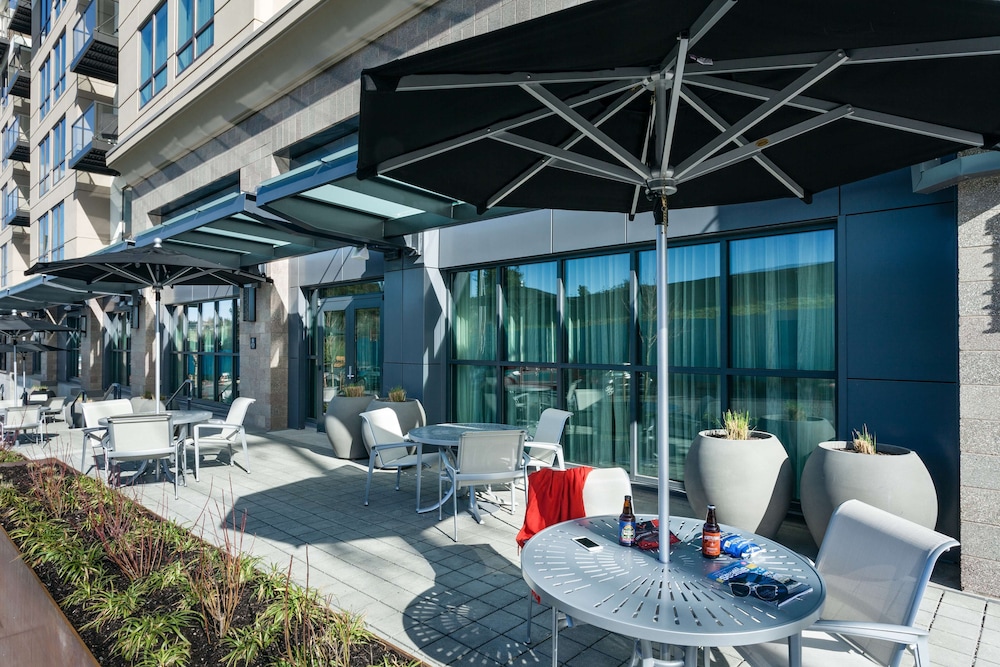 Hampton Inn Suites By Hilton Seattle Northgate 41/53