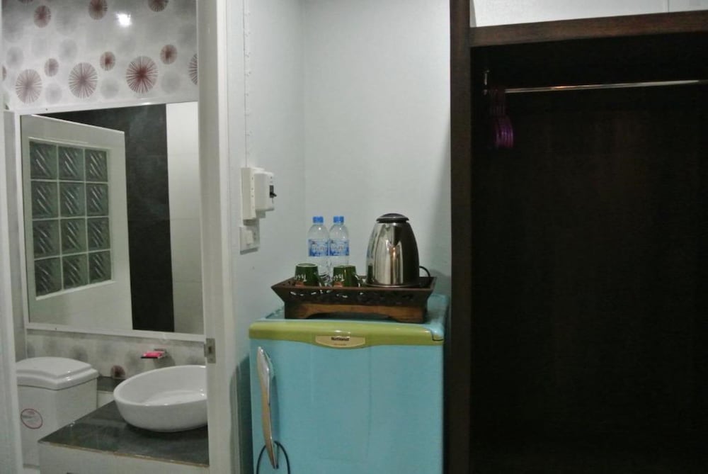 Phang Nga Guesthouse 119/121