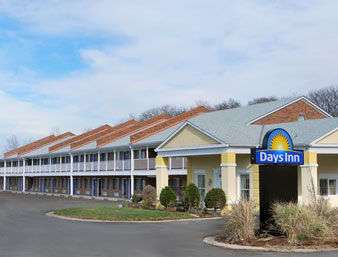 Days Inn By Wyndham Ku Lawrence 4/29