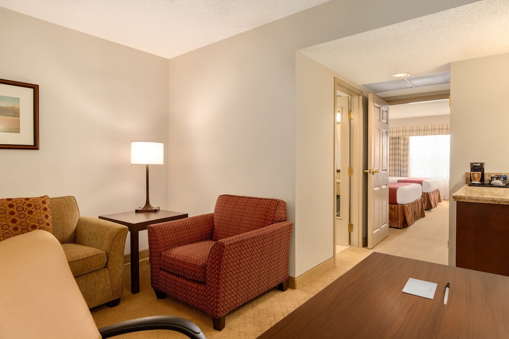 Country Inn & Suites by Radisson, Calgary-Northeast 26/35