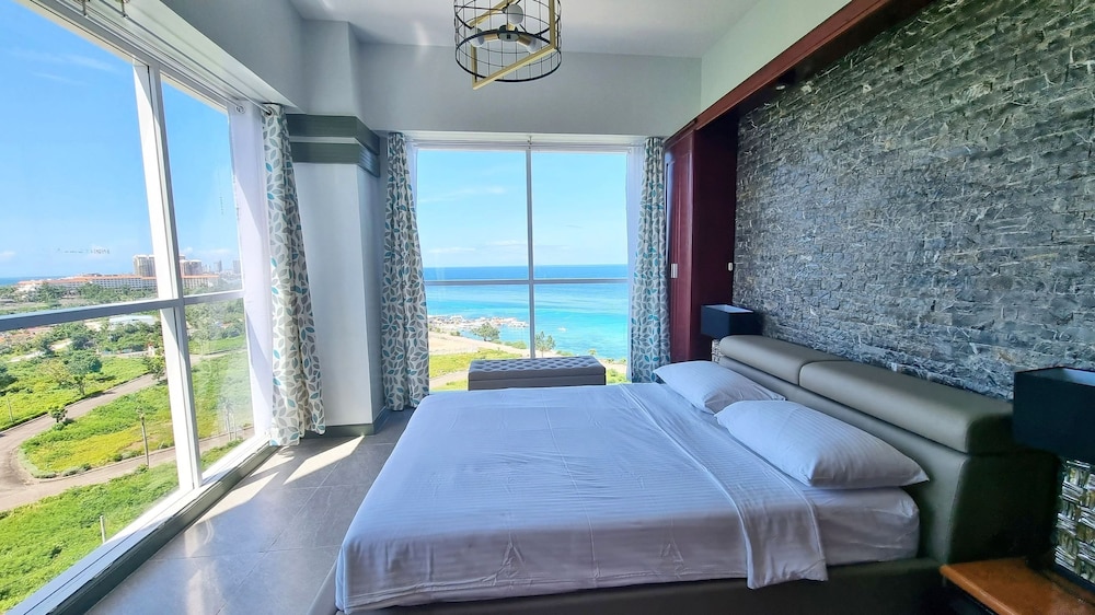 La Mirada Residences 32/87