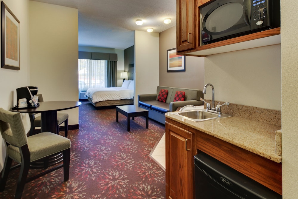 Holiday Inn Express Hotel And Suites Lancaster Lititz 48/73