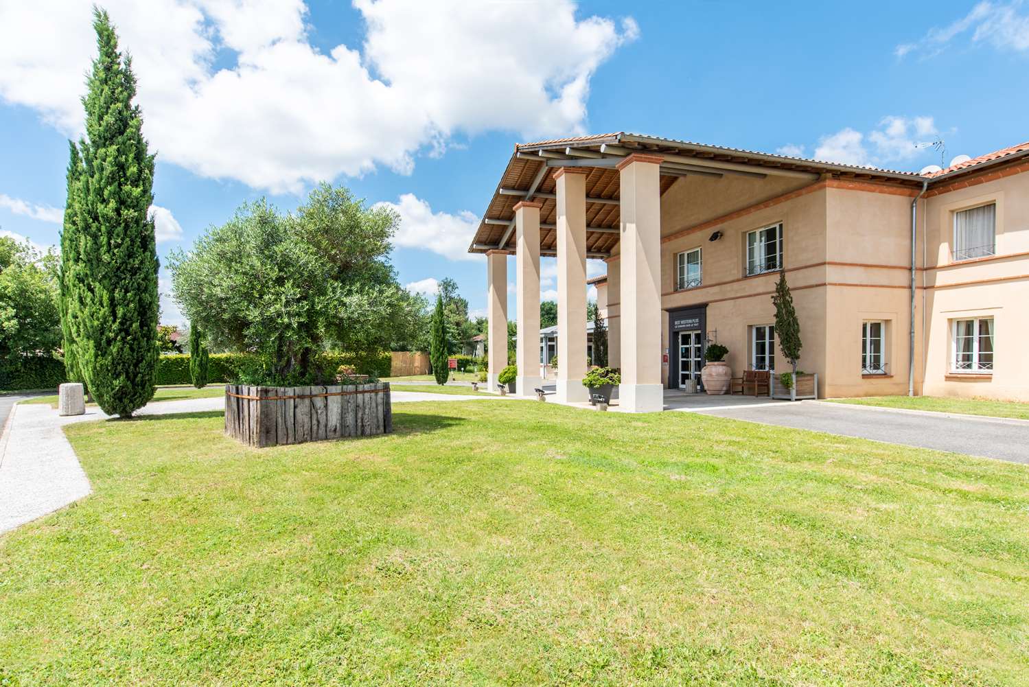 BEST WESTERN PLUS Le Canard Sur le Toit 43/47