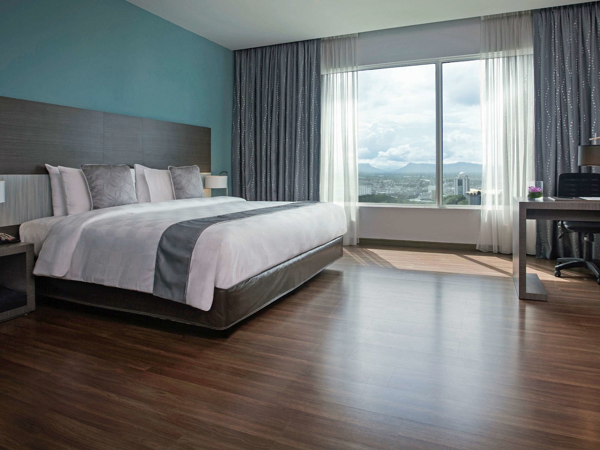 SUPERIOR, TWIN BEDS
