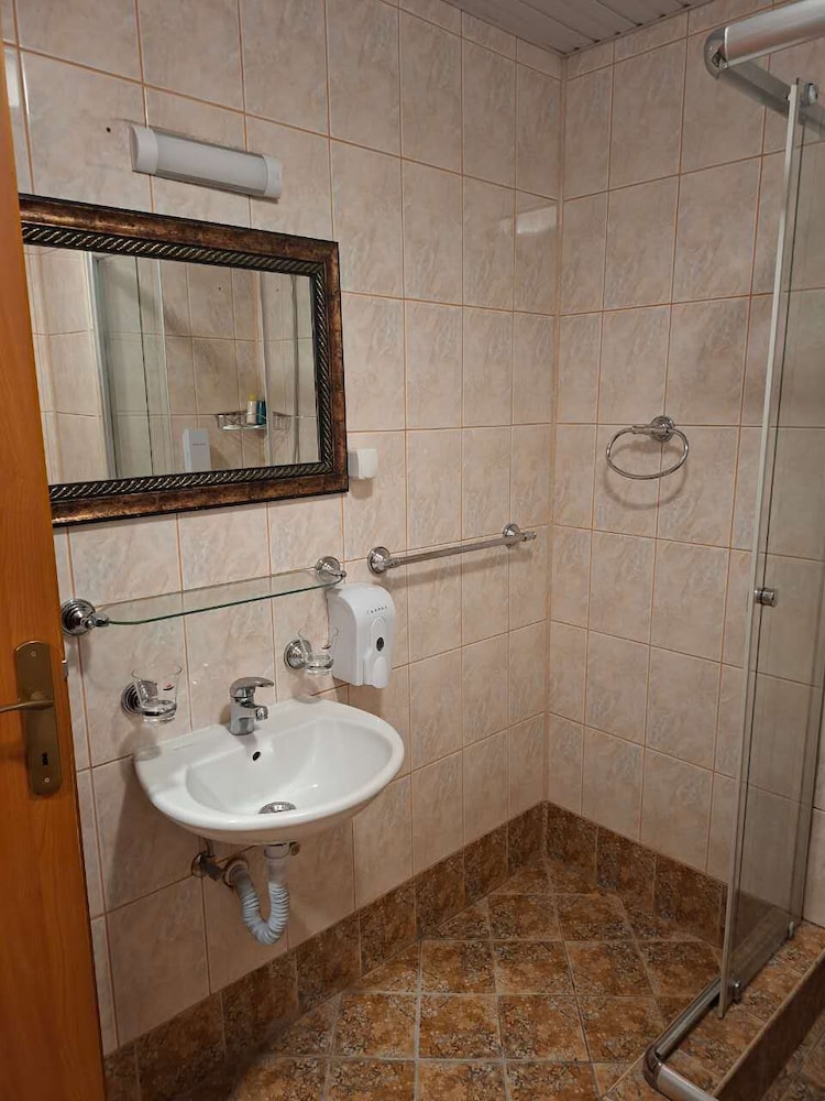 Apart Kalonis Hotel 49/49