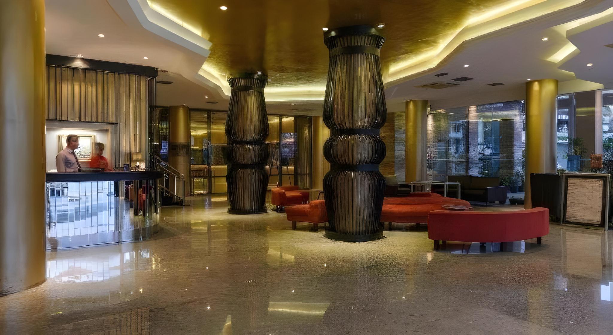 Gajahmada Avara Boutique Hotel 11/50