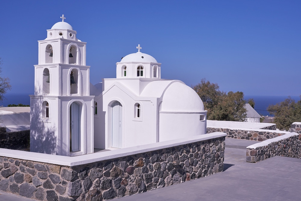 Mr And Mrs White Santorini 7/84