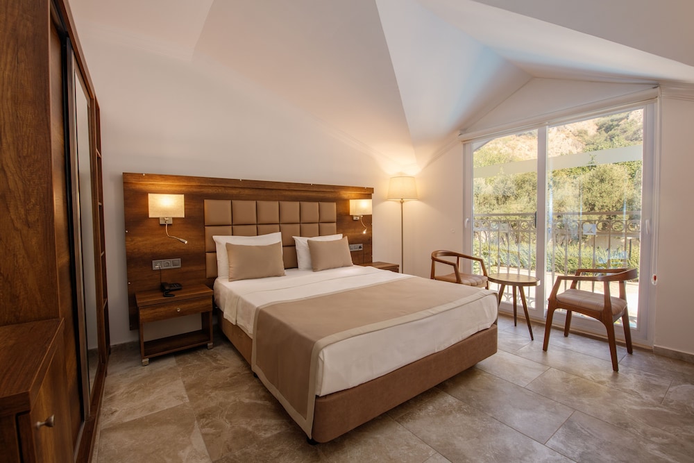 SUPERIOR, DOUBLE BED