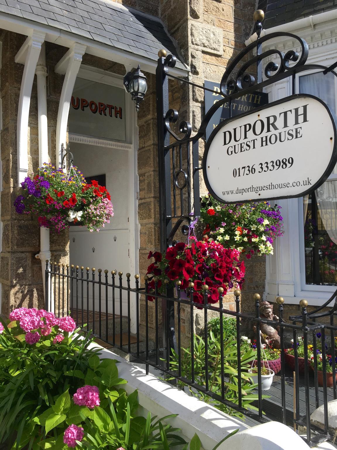 Duporth Guest House 1/12