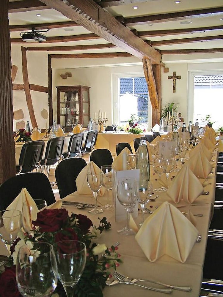 UNO Hotel Posthof Saarlouis 42/42