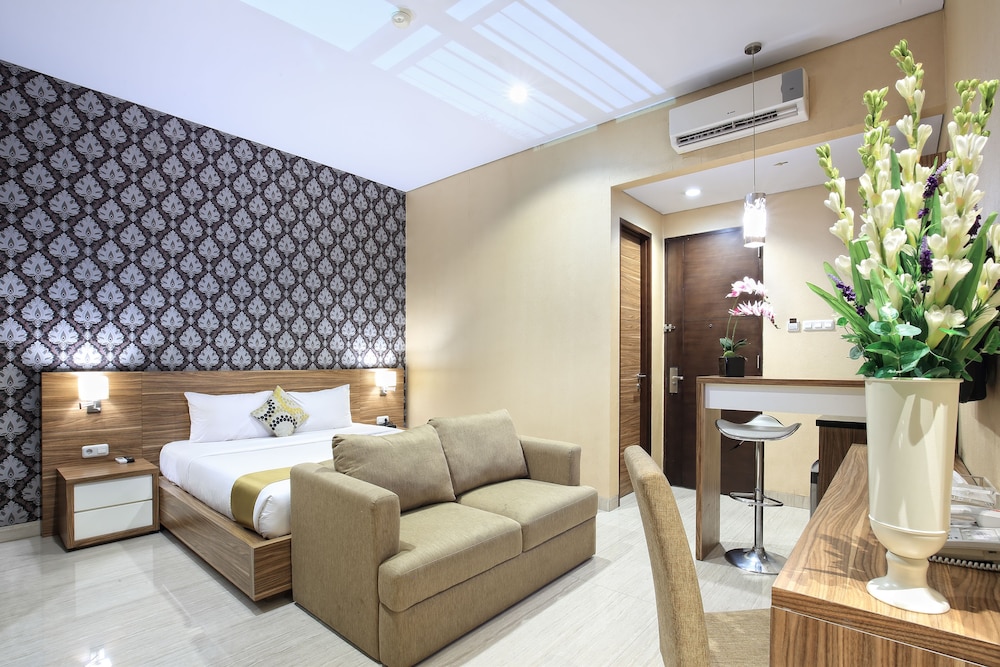 Rasuna Icon Hotel 50/61