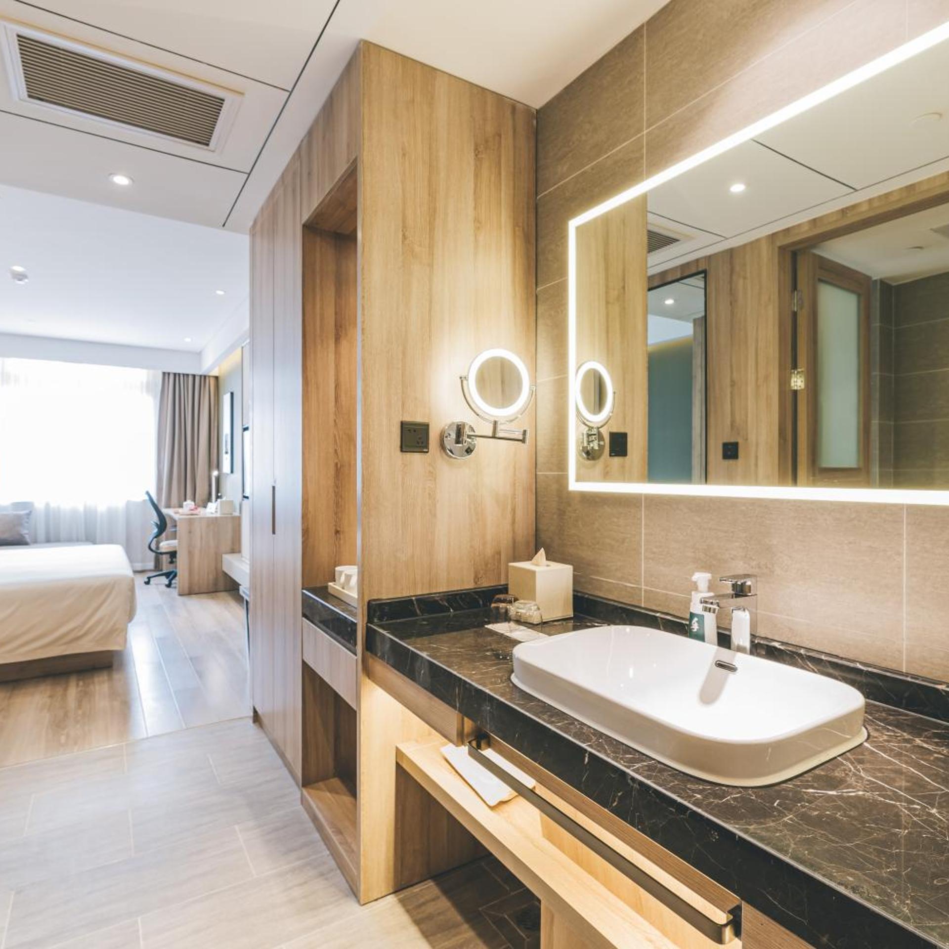 Atour Hotel (Haining Leather City Nanguanxiang) 44/50