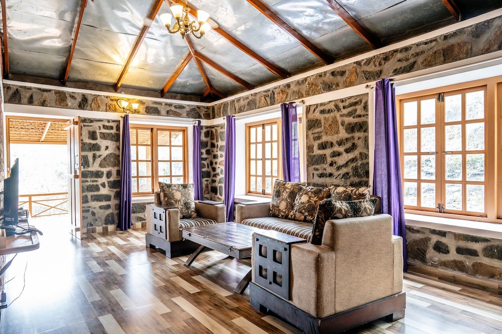 Zac's Valley Resort 29/48