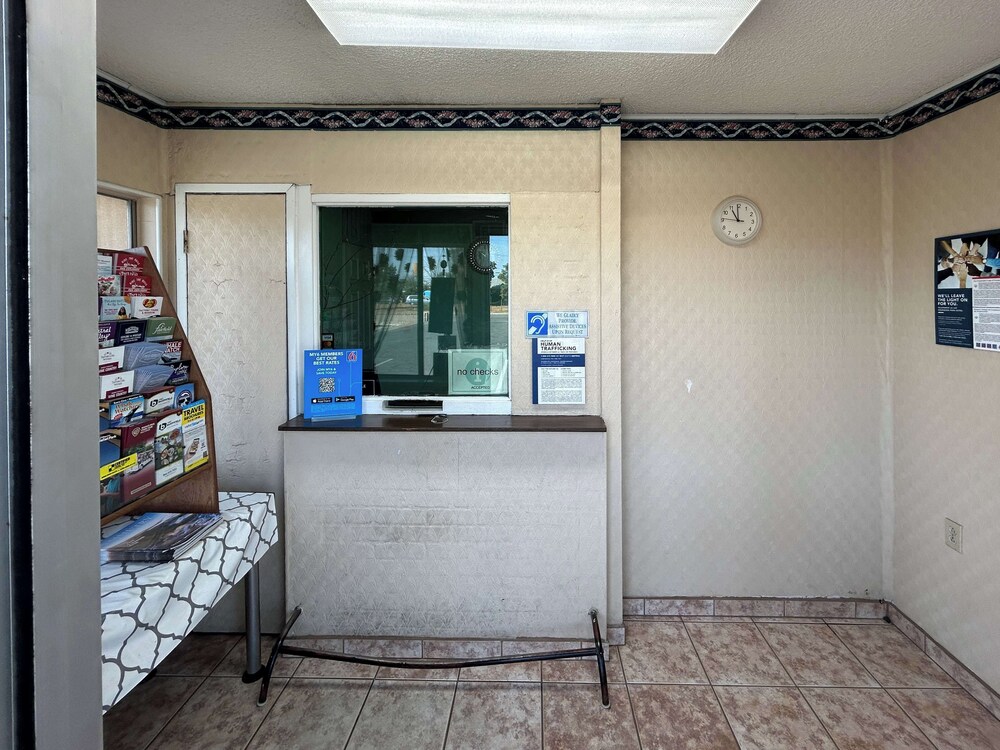 Lobby at Motel6 Selma, CA, SELMA - CA