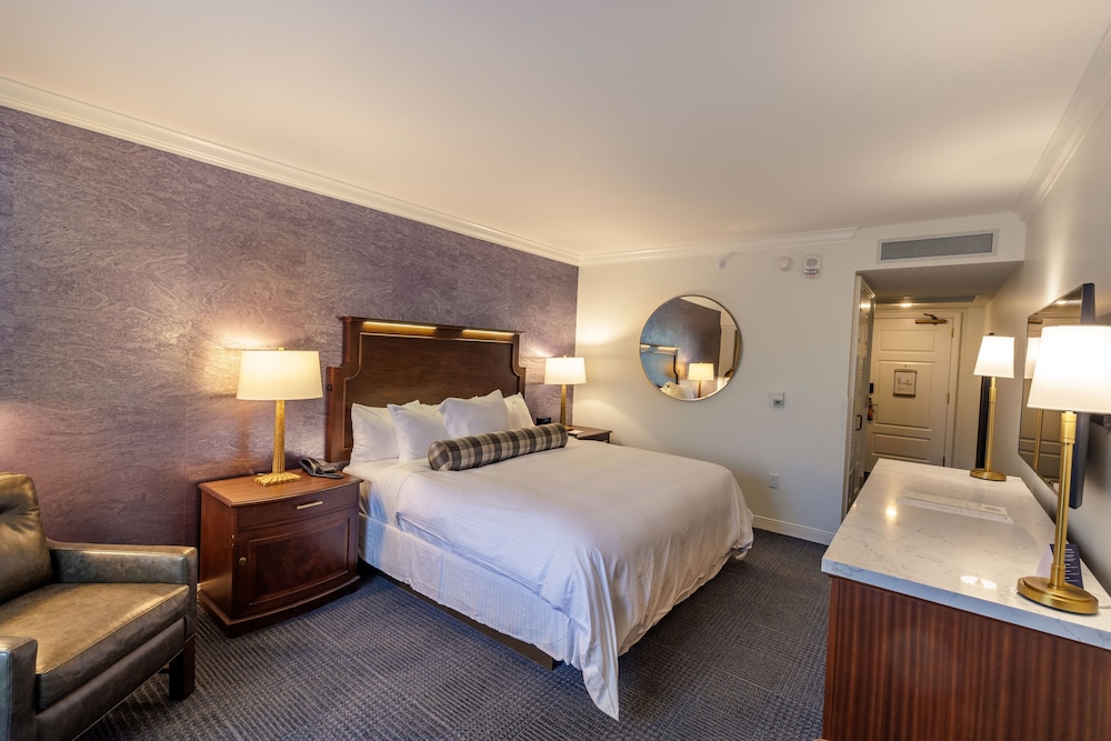 Traditional, King Bed