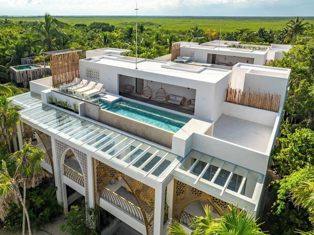 Sana Tulum Beachfront Boutique Hotel 7/72
