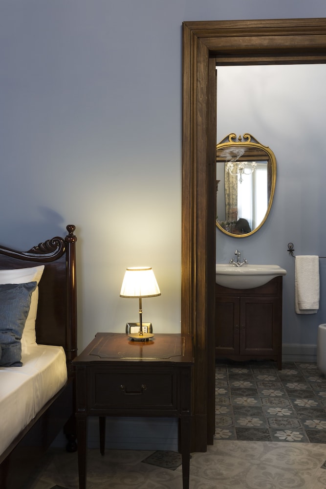 Navona Grand Suite 50/50