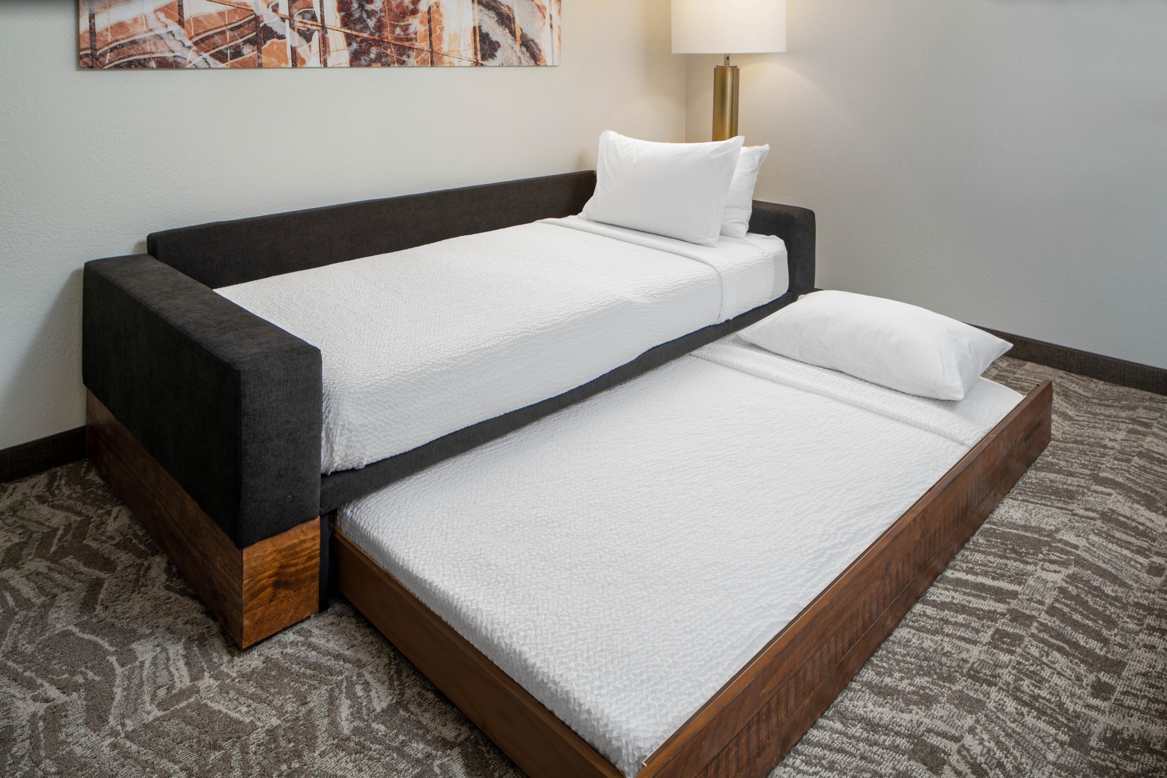 SUITE, KING BED, BATHTUB, ACCESSIBLE