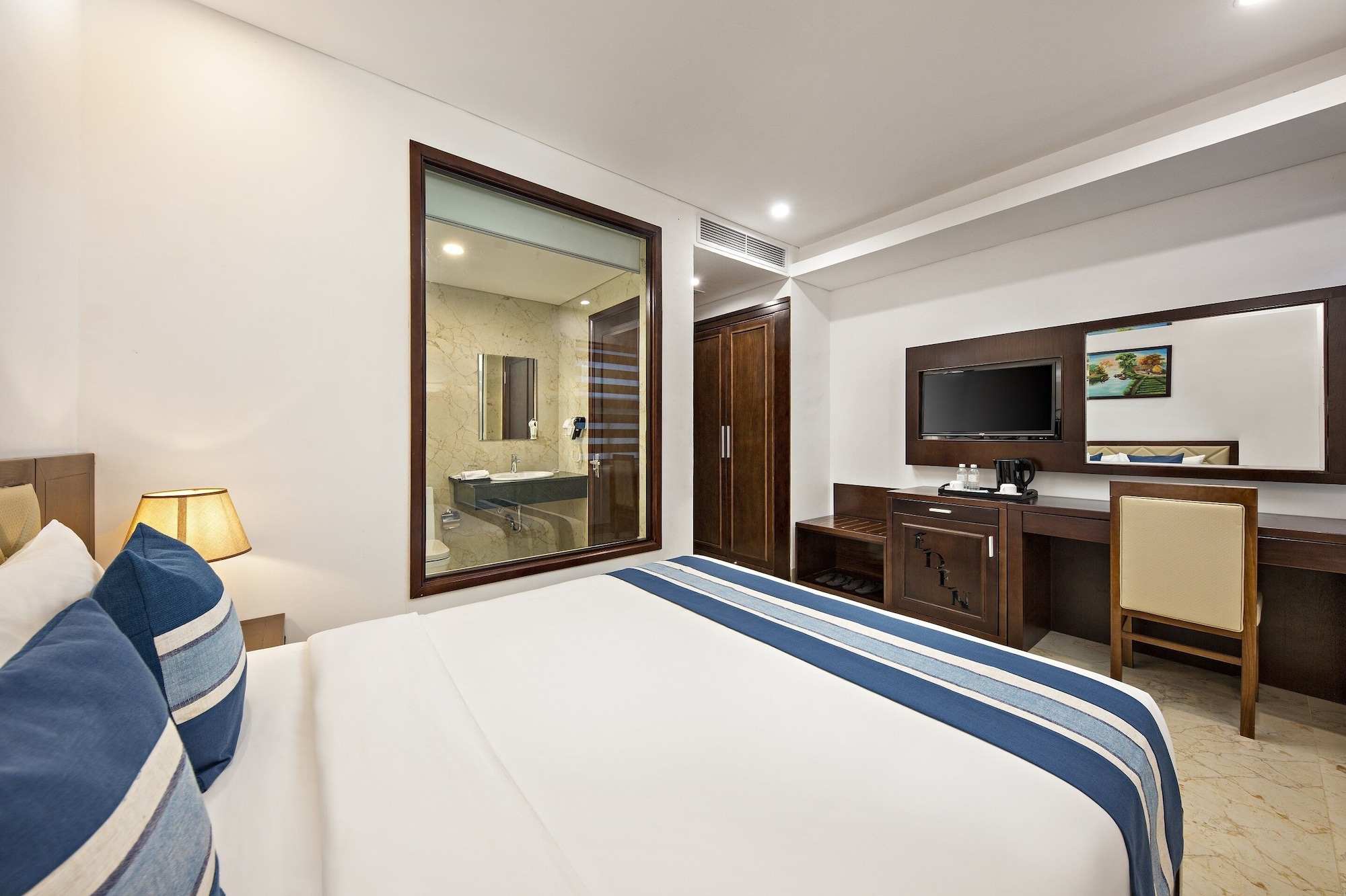 SUPERIOR, DOUBLE BED