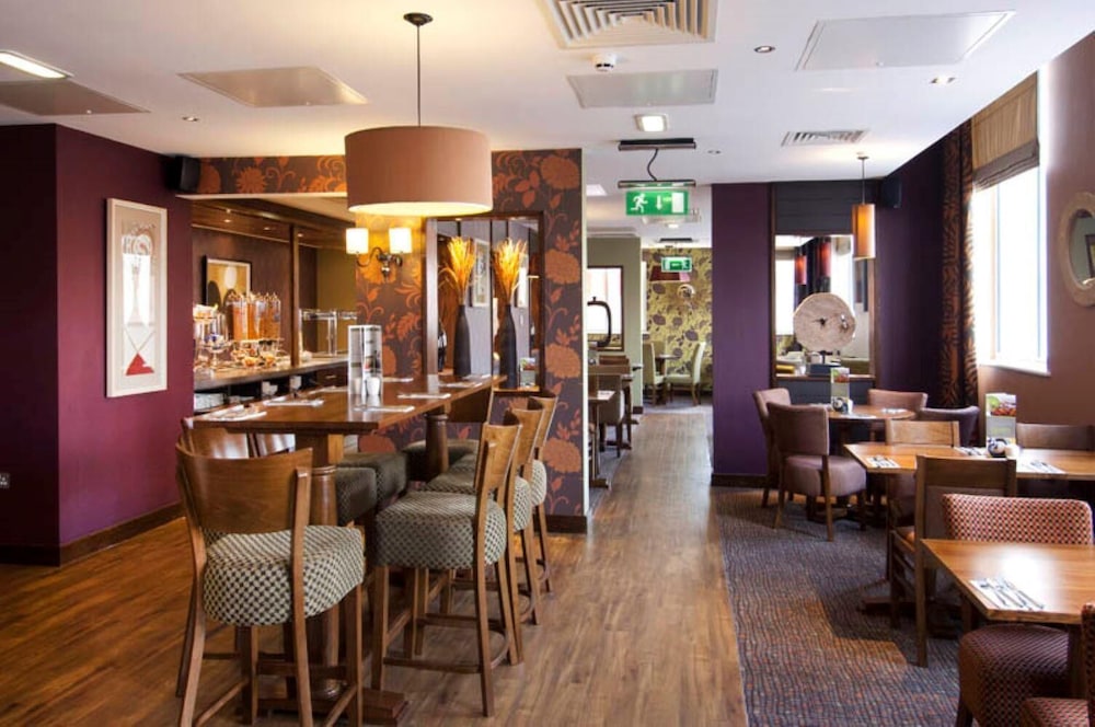 Premier Inn Coventry City (Earlsdon Park) 42/59