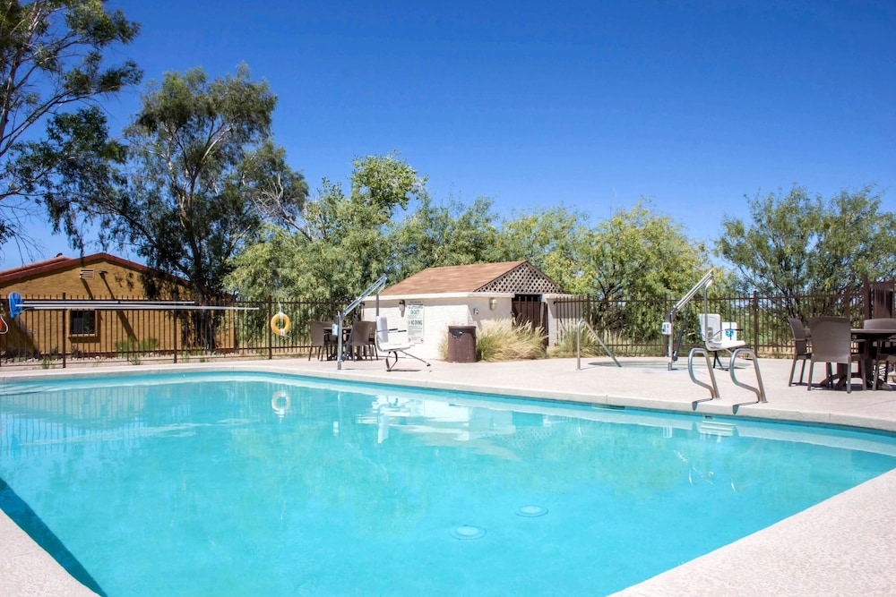 Quality Inn Wickenburg, AZ 5/38