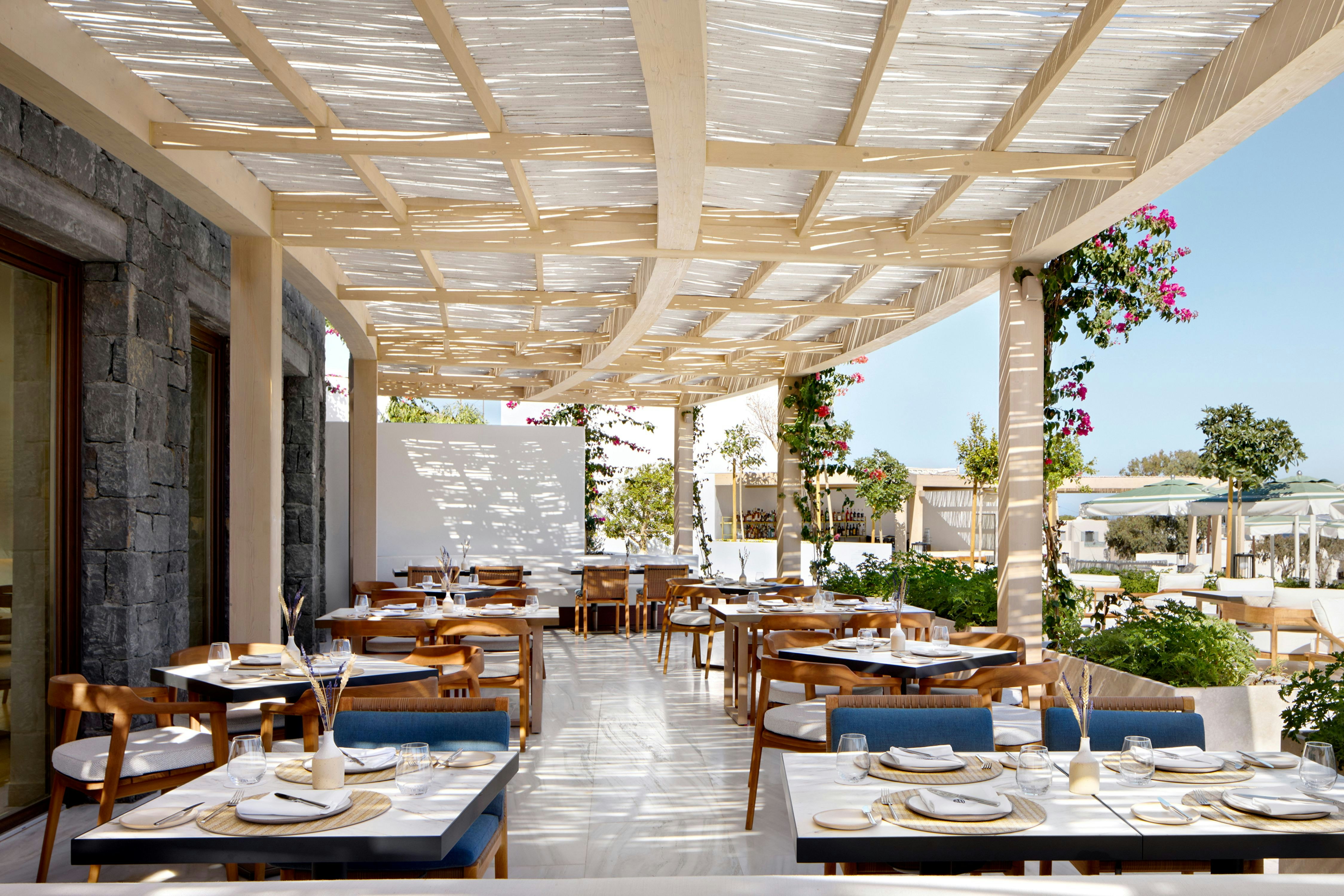 Sandblu Santorini, LXR Hotels & Resorts 18/37