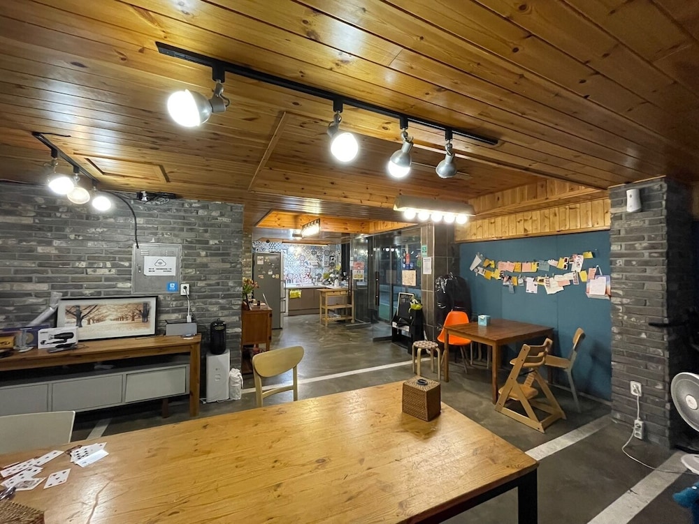 Twin Rabbit Guesthouse 5/51