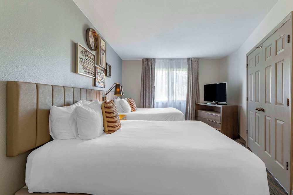 Windmill Suites Surprise - Phoenix, Ascend Hotel Collection 8/37