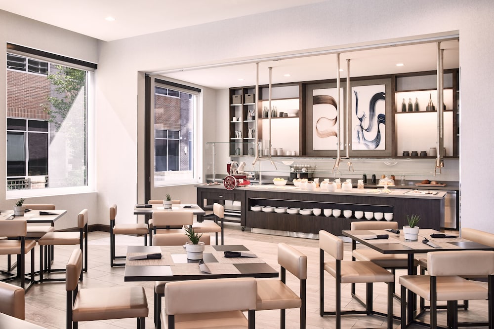AC Hotel by Marriott Nashville Brentwood 24/40