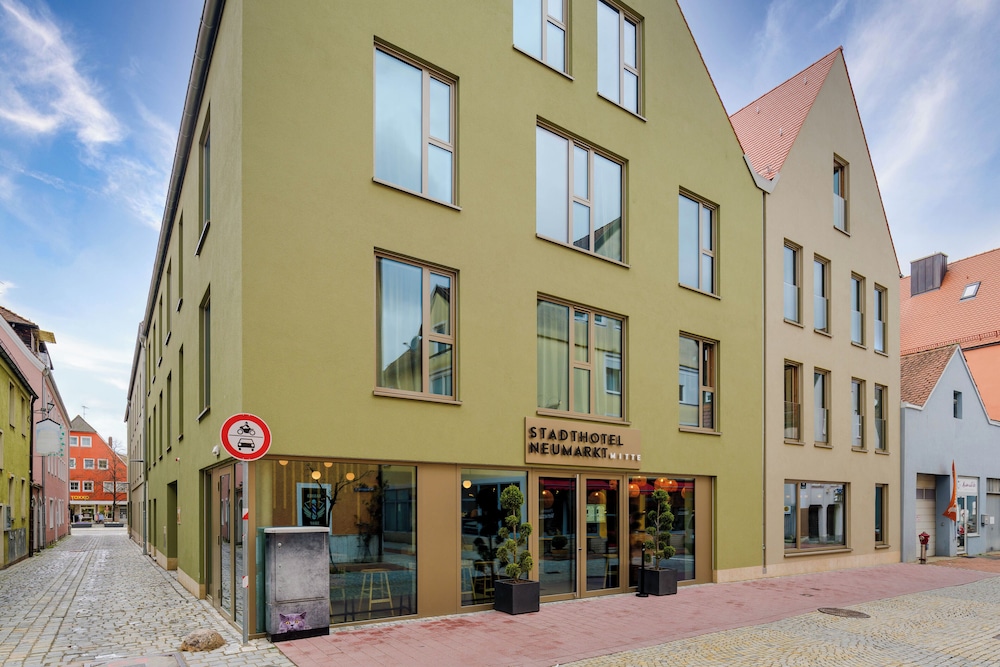 Stadthotel Neumarkt Mitte 26/28