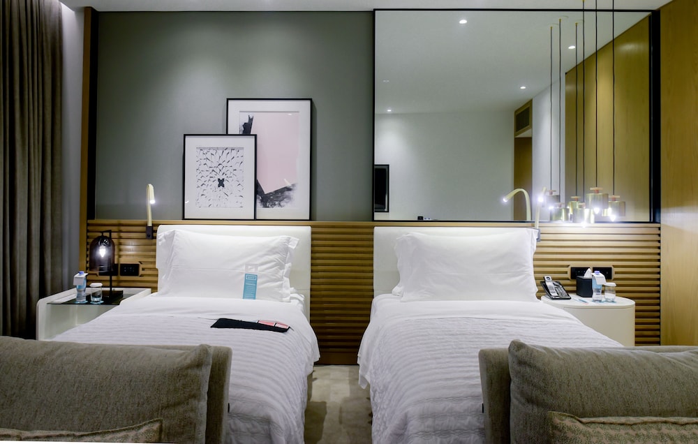 Le Royal Meridien Beach Resort & Spa 18/78