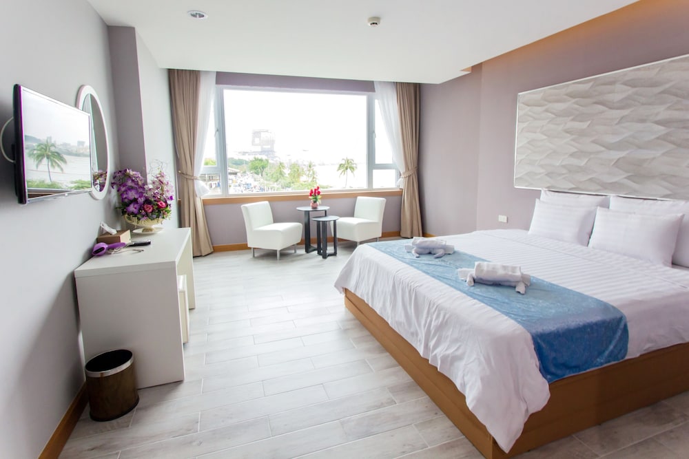 The Beach Front Resort Pattaya 29/87