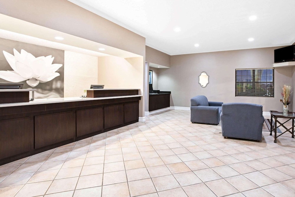 Baymont by Wyndham Fort Stockton 15/52