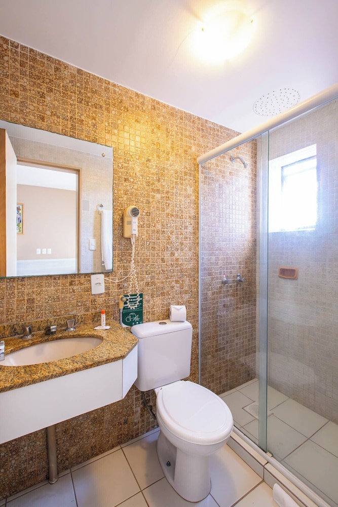 Hotel Suarez Executive 68/69