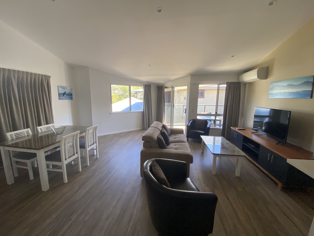 Byron Beachcomber Resort 35/55