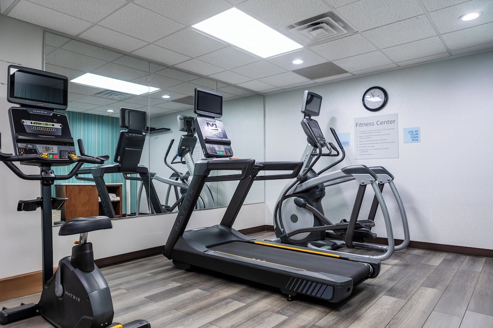 Holiday Inn Express Hotel And Suites Memphis Germantown 45/69